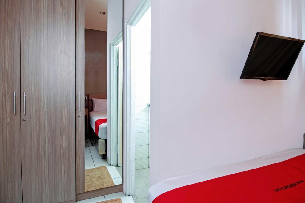 Reddoorz @ Karet Pedurenan 2 Jakarta Eksteriør billede