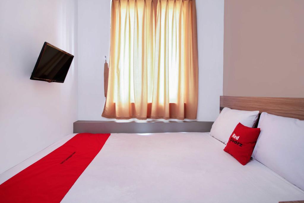 Reddoorz @ Karet Pedurenan 2 Jakarta Eksteriør billede